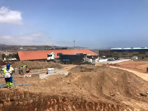 Surtidor de Exagon en Jinámar — foto 5