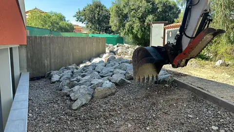 Acondicionamiento de jardín con relleno de piedra — foto 5