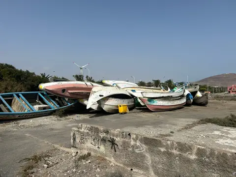 Retirada de cayucos en Arguineguín — foto 3